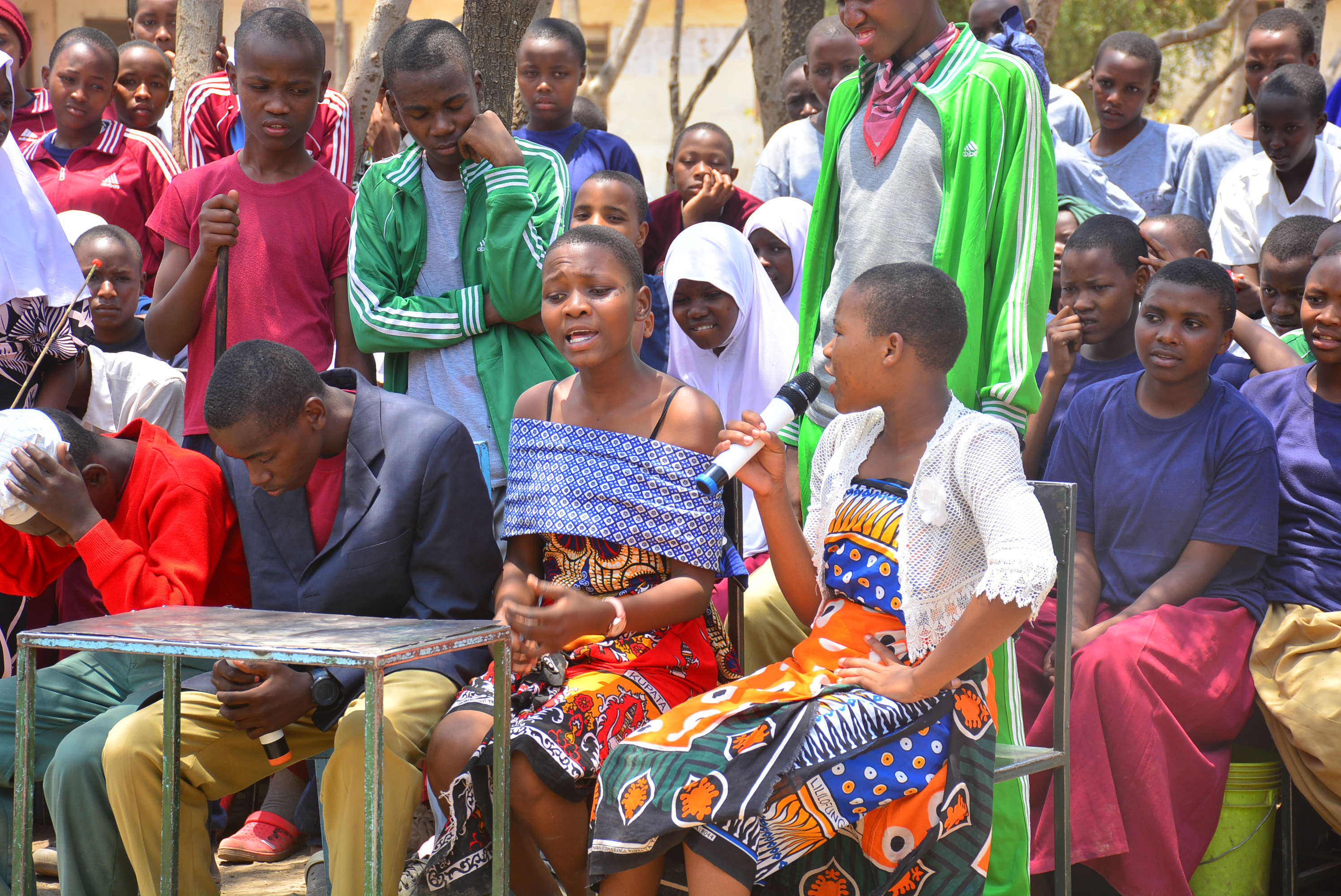 Children learning about wildlife